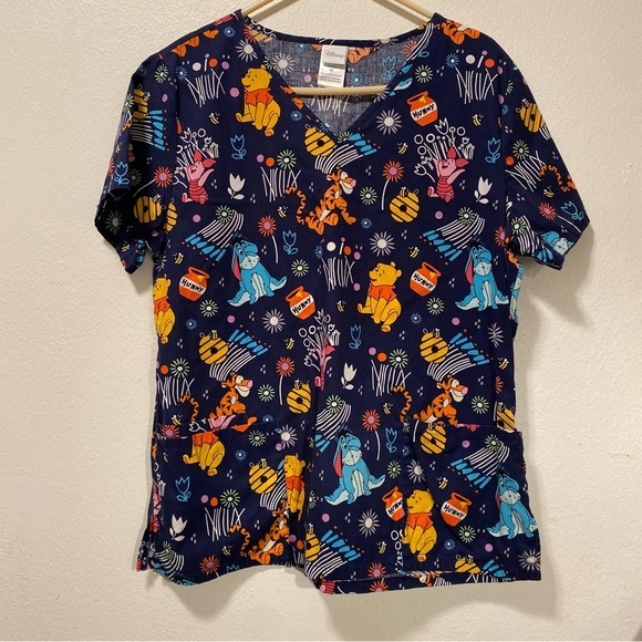 Disney Winnie The Pooh Scrub Top Women’s‎ Size Medium Cotton Pullover - Picture 2 of 8